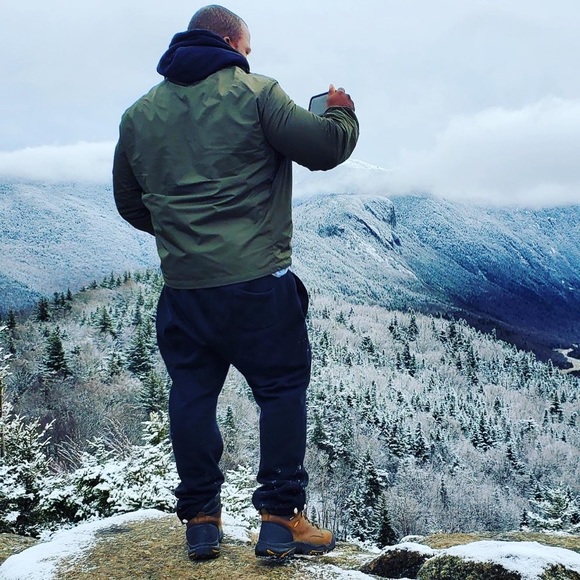 Meet your Posher, Kenyatta - Picture 1 of 1